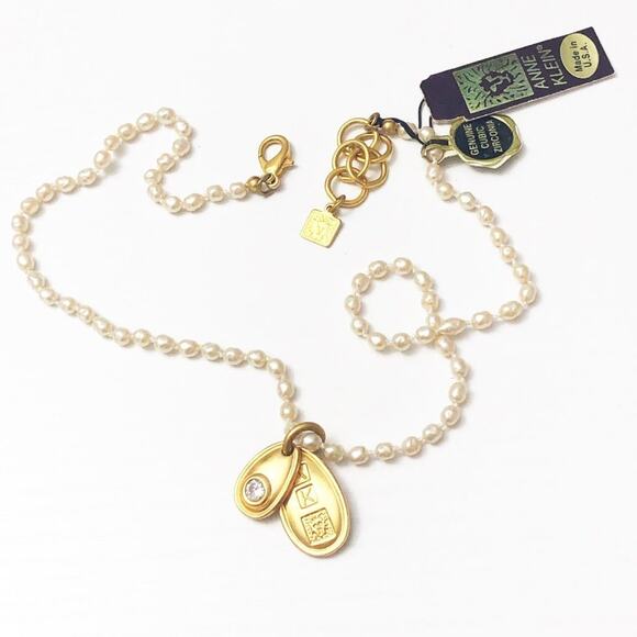Anne Klein Vintage NWT Pearl Charm Necklace - Picture 1 of 8